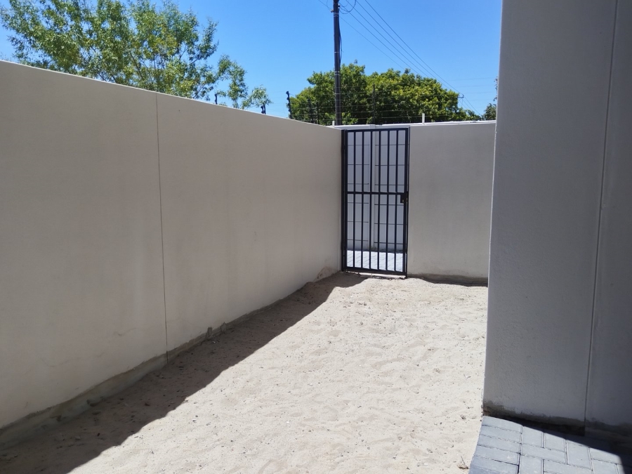  Bedroom Property for Sale in Table View Western Cape